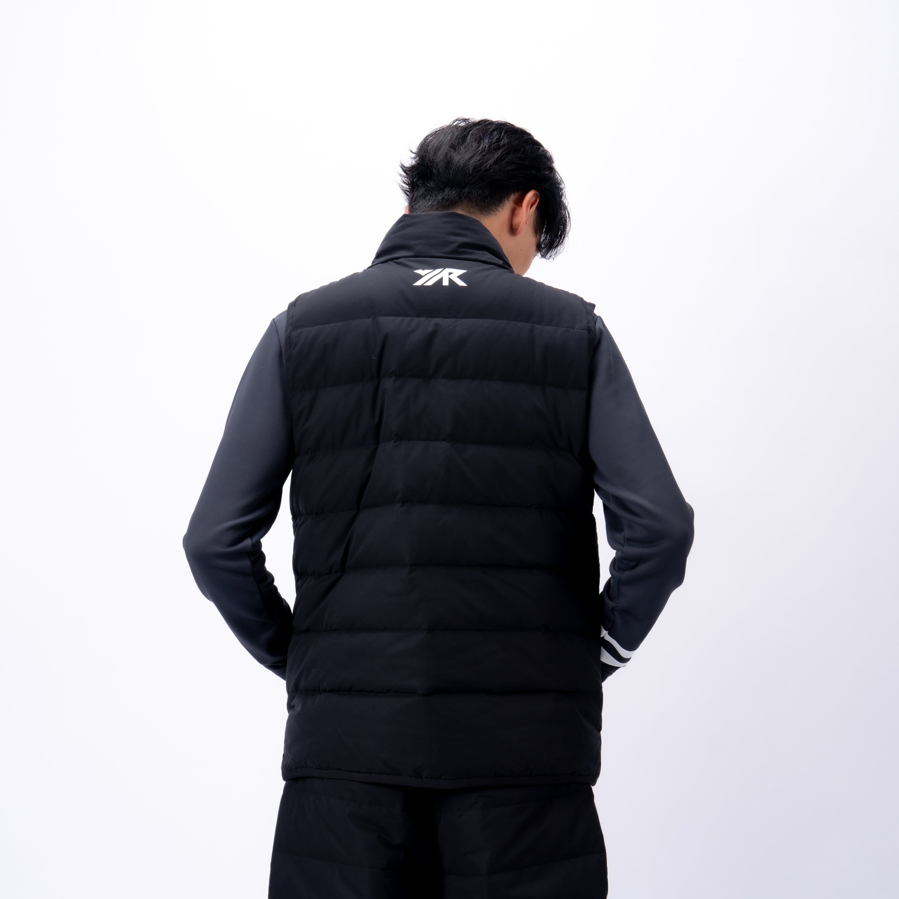 yR  Down Vest