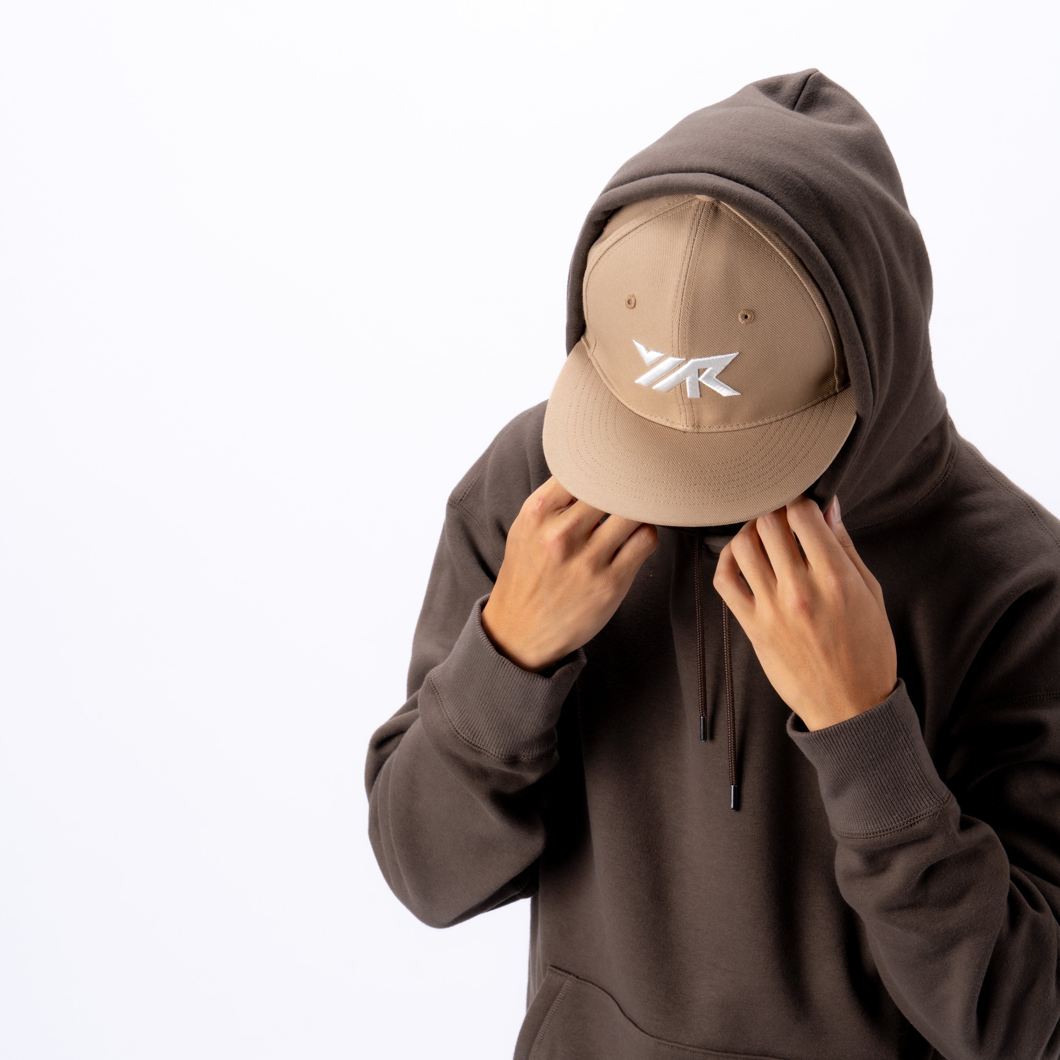 yR FLT Cap