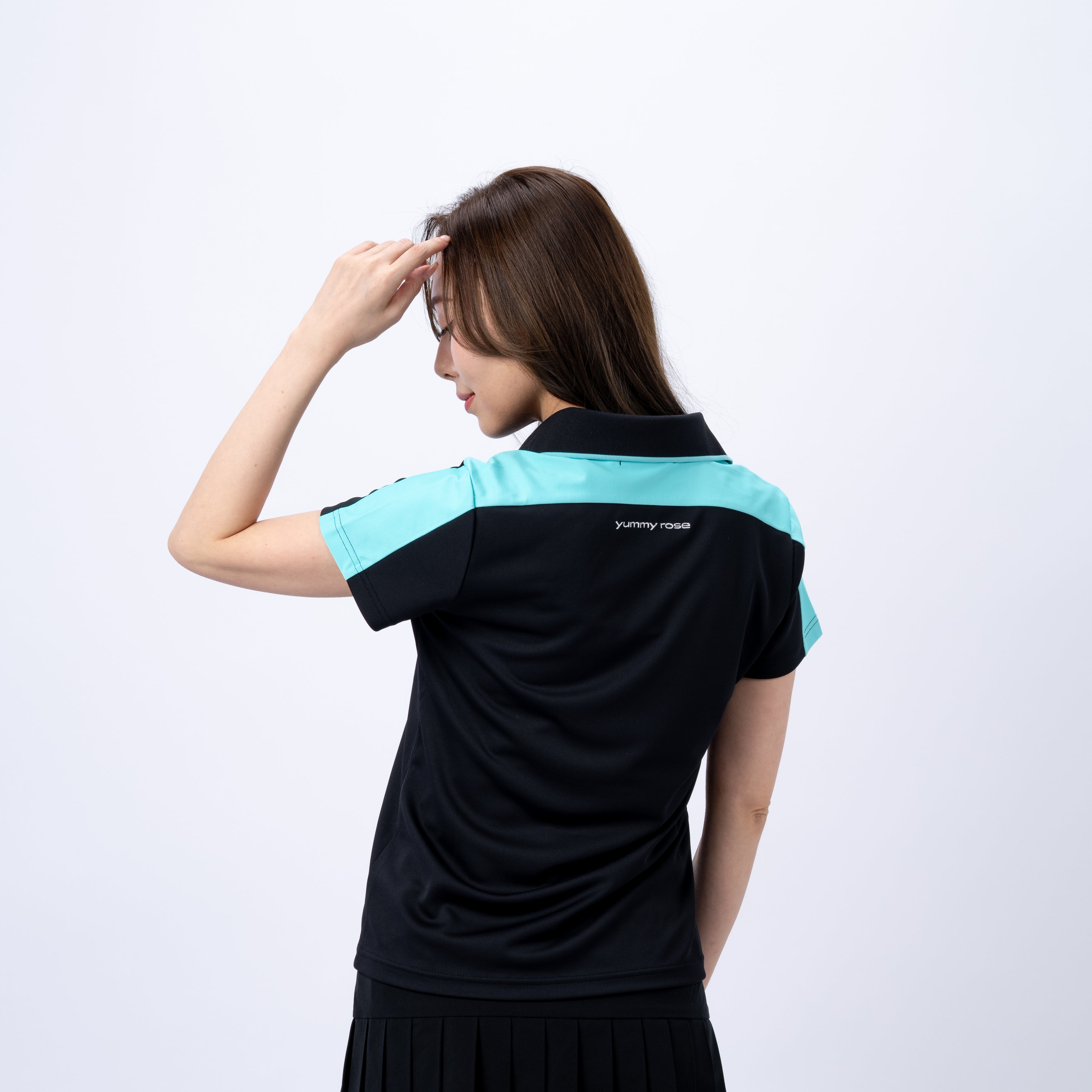 L Essntial Polo